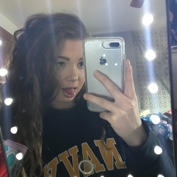 Meet your Posher, Gianna - Picture 1 of 1